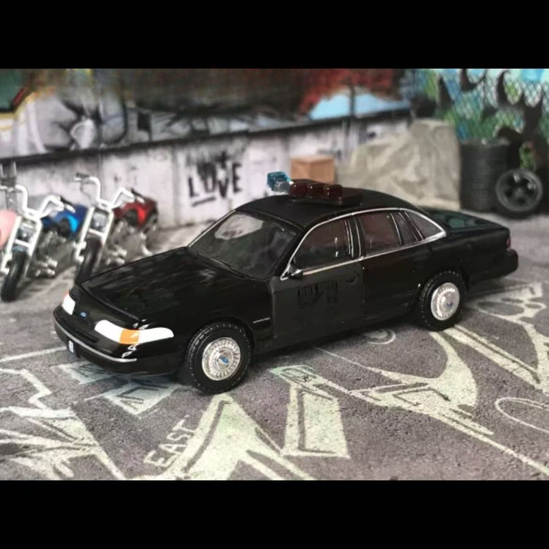 Kids Toys Victoria - Greenlight 1:64 1992, Ford Crown Victoria